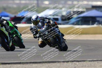 media/Oct-09-2022-SoCal Trackdays (Sun) [[95640aeeb6]]/Turn 2 (1110am)/